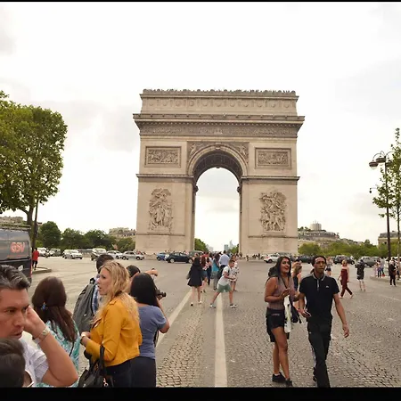 Appartamento Champs Elysees Parigi